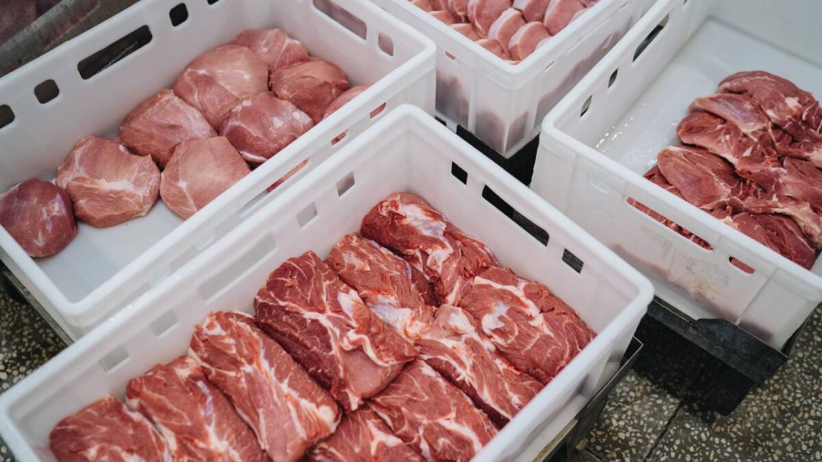 Тюменские предприятия в 2022 году увеличили выпуск важнейших продуктов питания