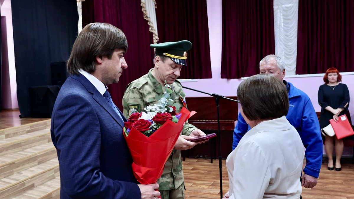 В Тобольске орден Мужества вручили родителям погибшего на СВО бойца Телеграм-канал Максима Афанасьева