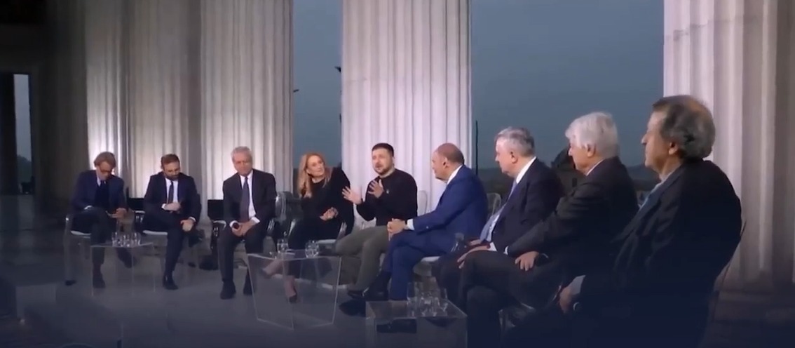 РТ опровергли слова Зеленского о том, что от Крыма ничего не осталось Скриншот с интервью