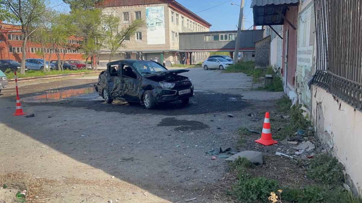 Опубликовано видео смертельного ДТП на Камчатской в Тюмени