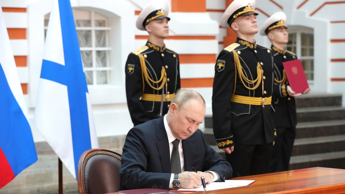 Владимир Путин наградил тюменского врача Официальный сайт президента Российской Федерации kremlin.ru