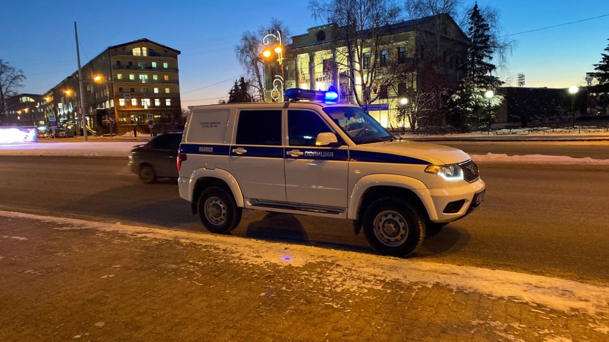 Две рецидивистки из ЯНАО резали ножом, а потом зарубили топором мужчину