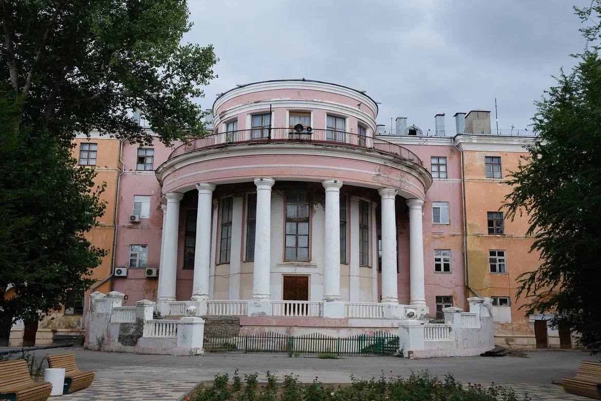 Минобороны восстановит историческое здание Дома офицеров в Астраханской области