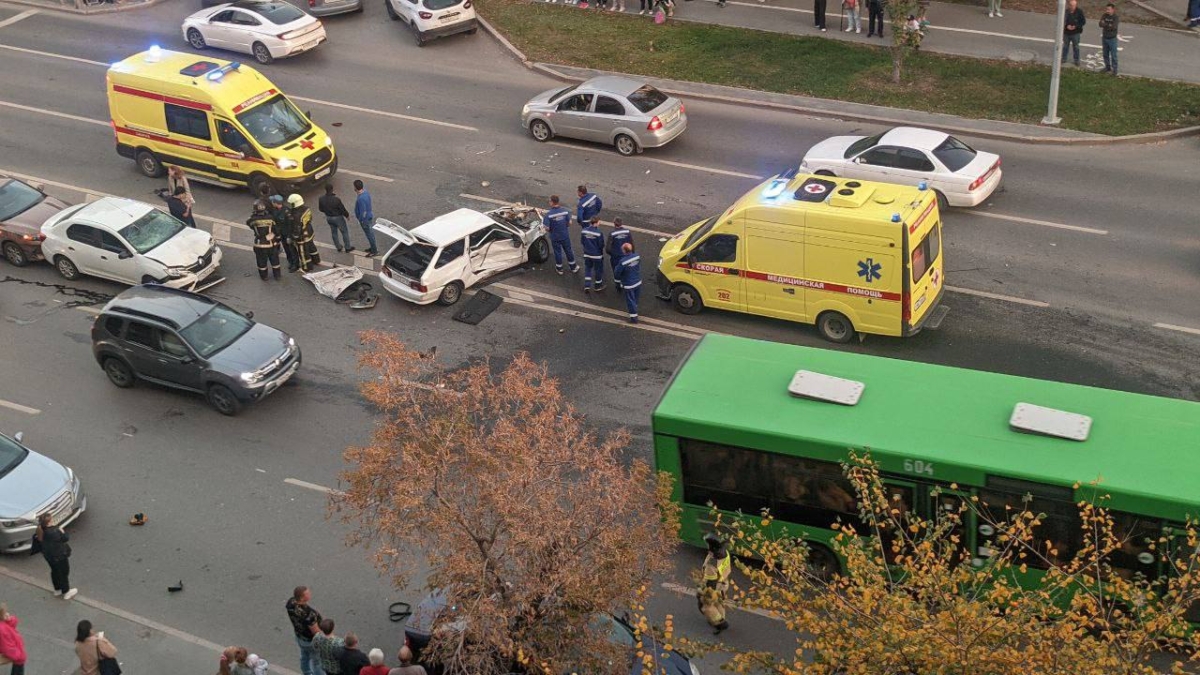 В Тюмени произошло жесткое ДТП на Московском тракте