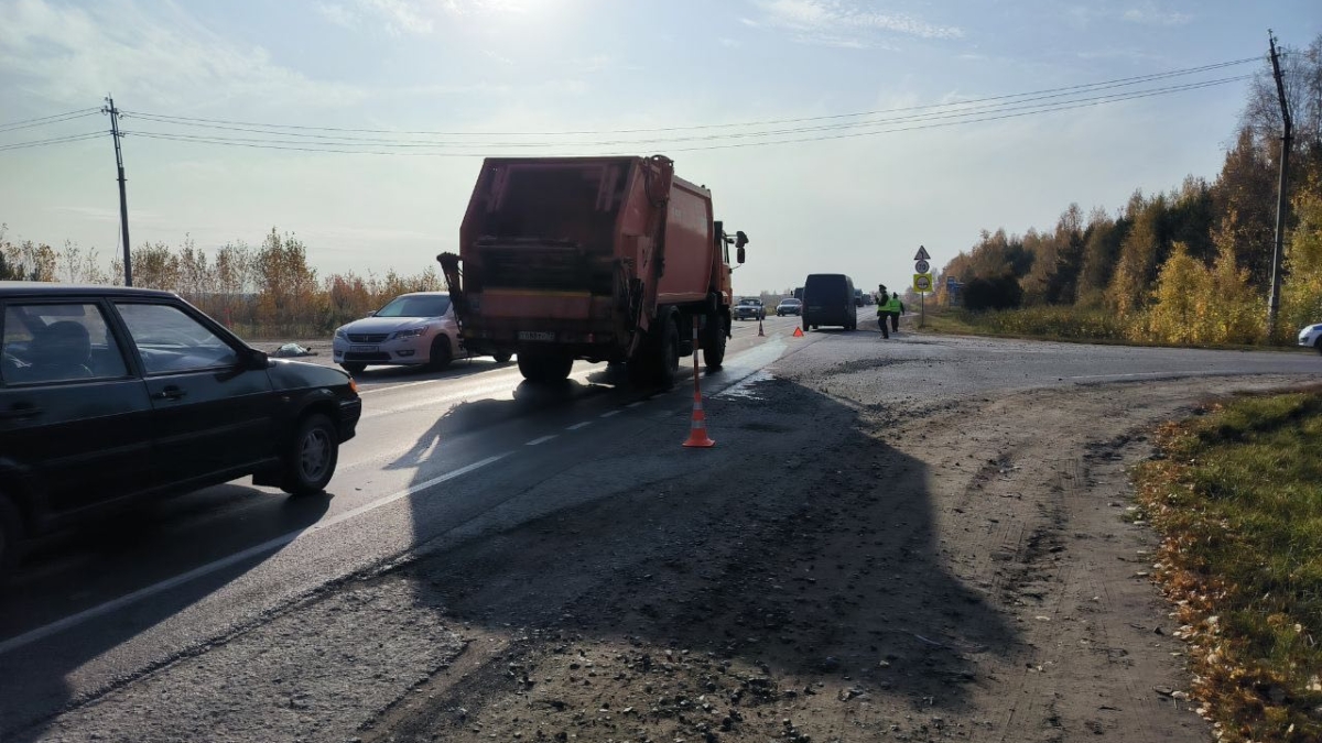 Под Тюменью иномарка насмерть сбила пенсионера ГИБДД по Тюменской области