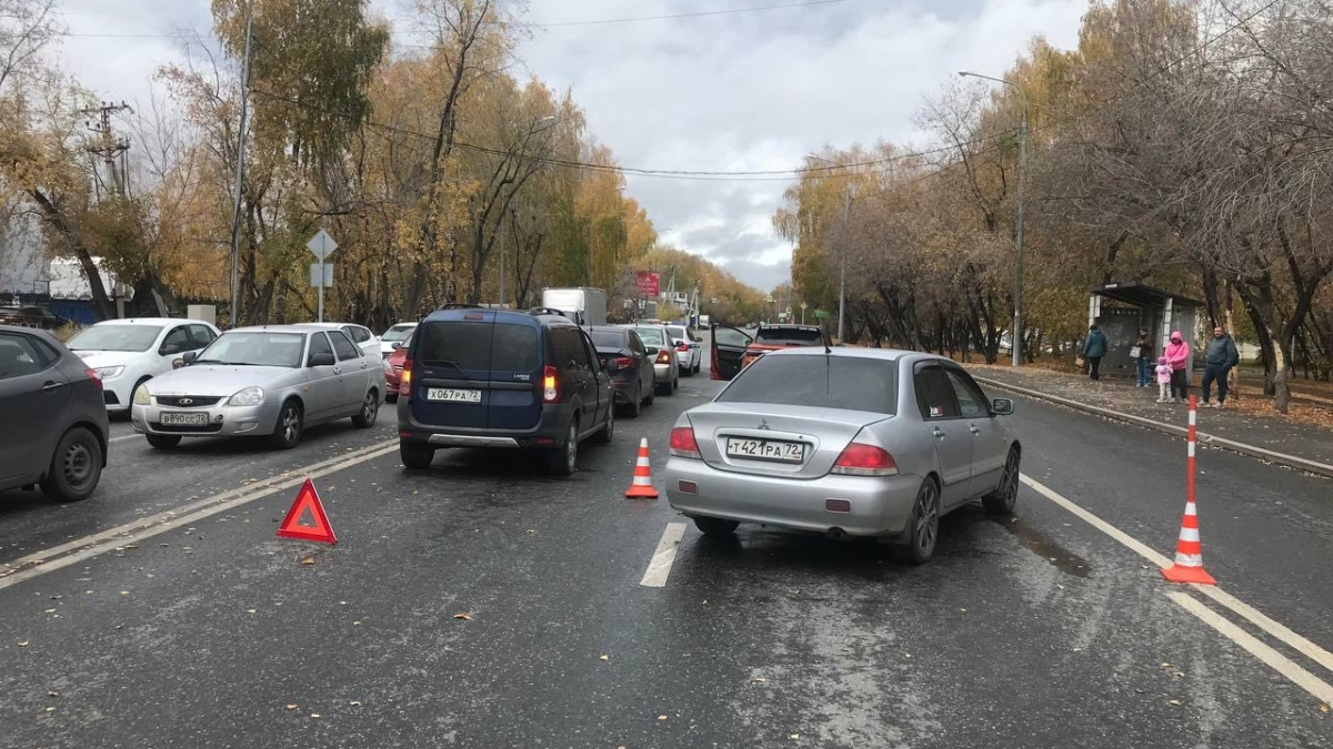 В Тюмени в массовом ДТП пострадал 12-летний подросток ГИБДД по Тюменской области