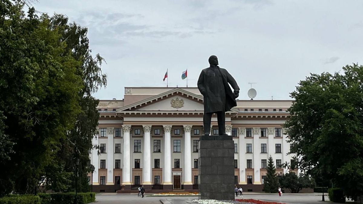 Уволенная из-за откровенных фото учительница из Ишима переезжает в Тюмень в  поисках работы