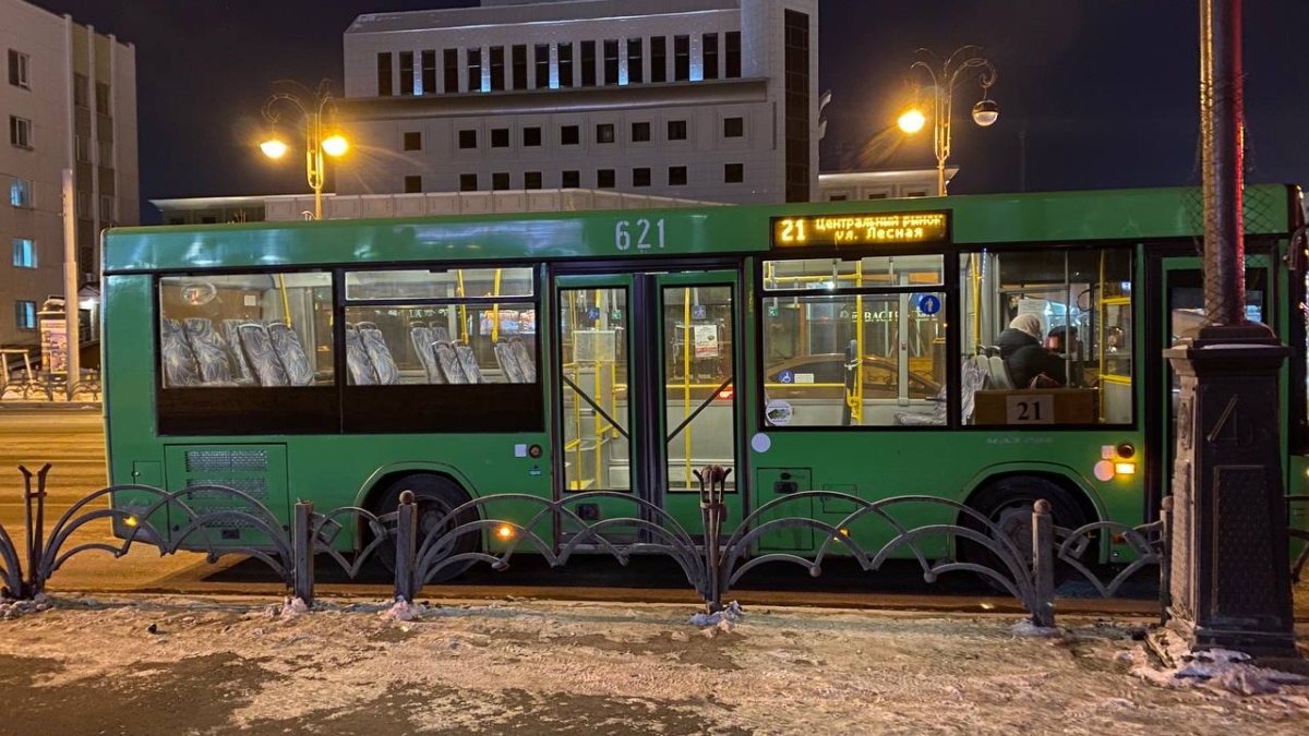 Автобусы в Тюмени поменяли расписание