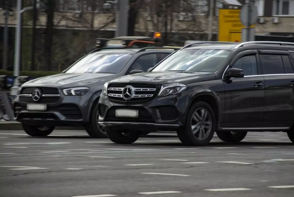 90 жителей Тюменской области заплатят налог на роскошь за дорогие авто