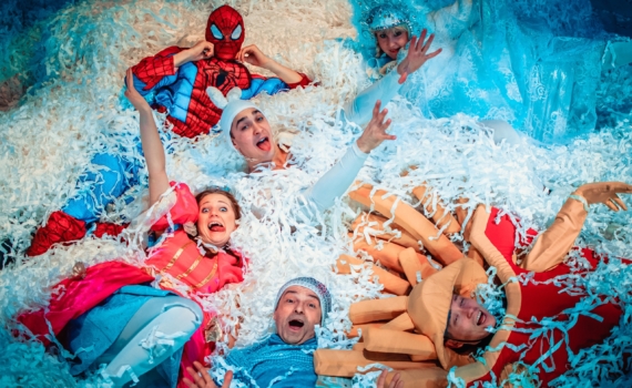 Тюменский молодежный театр “Ангажемент” показал новогоднюю афишу спектаклей для детей и взрослых