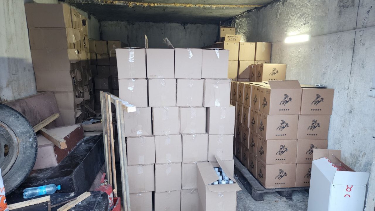 В Тюмени изъяли более 5700 литров контрафактного алкоголя