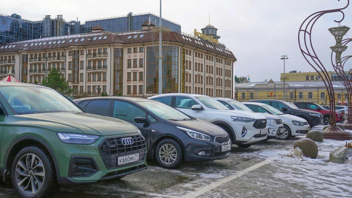 В Тюмени многодетная семья получила штрафы за бесплатную парковку