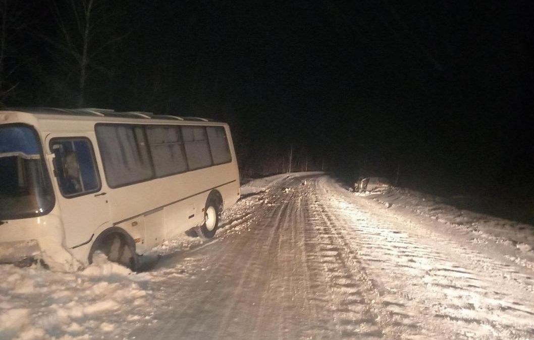 Мужчину госпитализировали после ДТП с автобусом под Тюменью ГИБДД Тюменской области