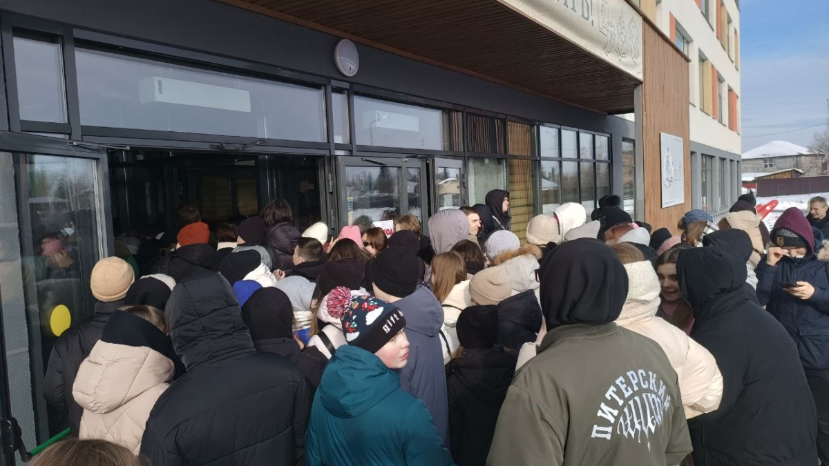 Тюменских журналистов не пускают на встречу с Мизулиной ИА SM-News Тюмень