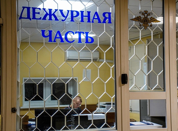 Лицеистам из Тюмени следователи провели экскурсию в полиции ИА SM-News