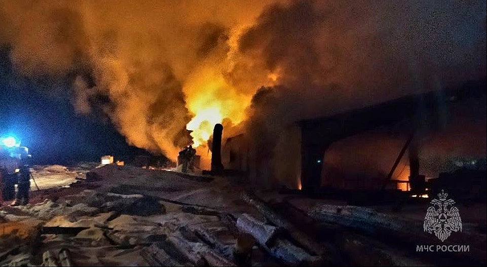 В Тюменской области на пожаре погибли три человека