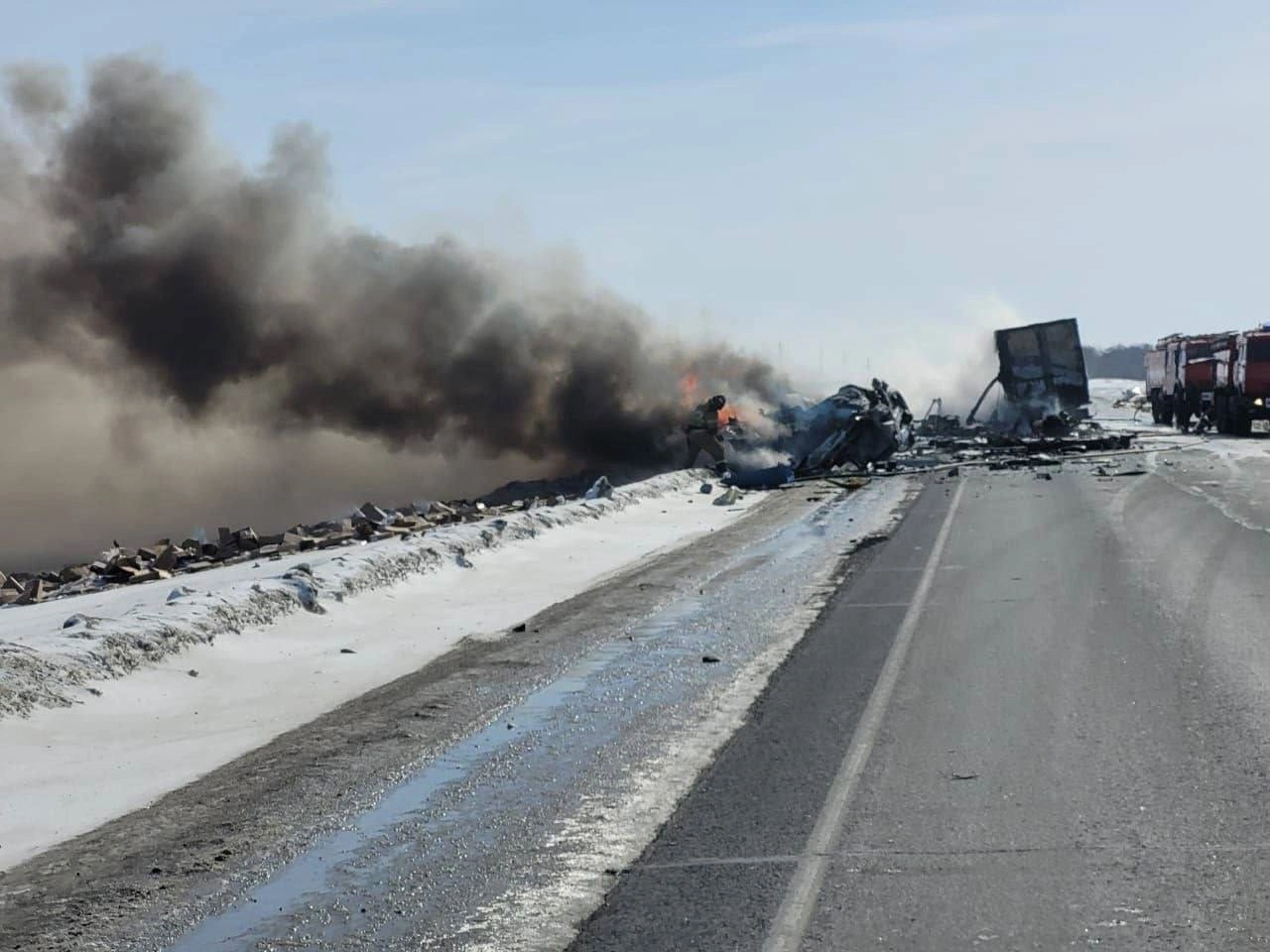 На тюменской трассе в массовой аварии погибли шесть человек