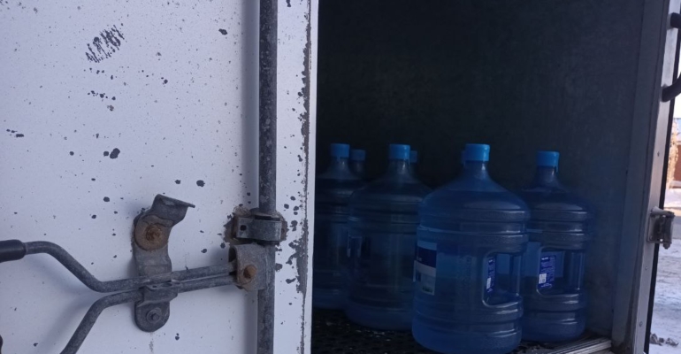 Питьевую воду доставляют жителям Абатского района