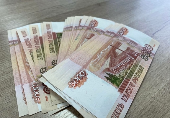 Более 151 миллиарда рублей тюменцы оставили в кассах магазинов