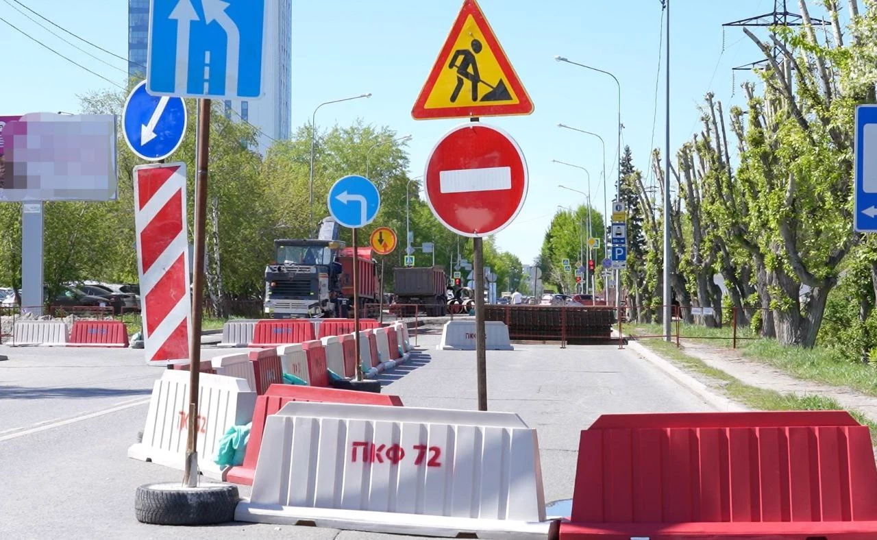 ГИБДД просит водителей быть внимательнее на улице Одесской в Тюмени