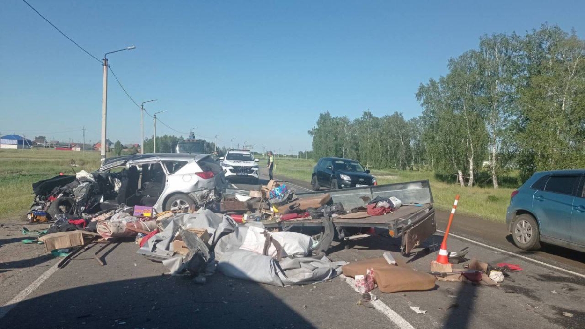 На тюменской трассе в ДТП травмировались шесть человек