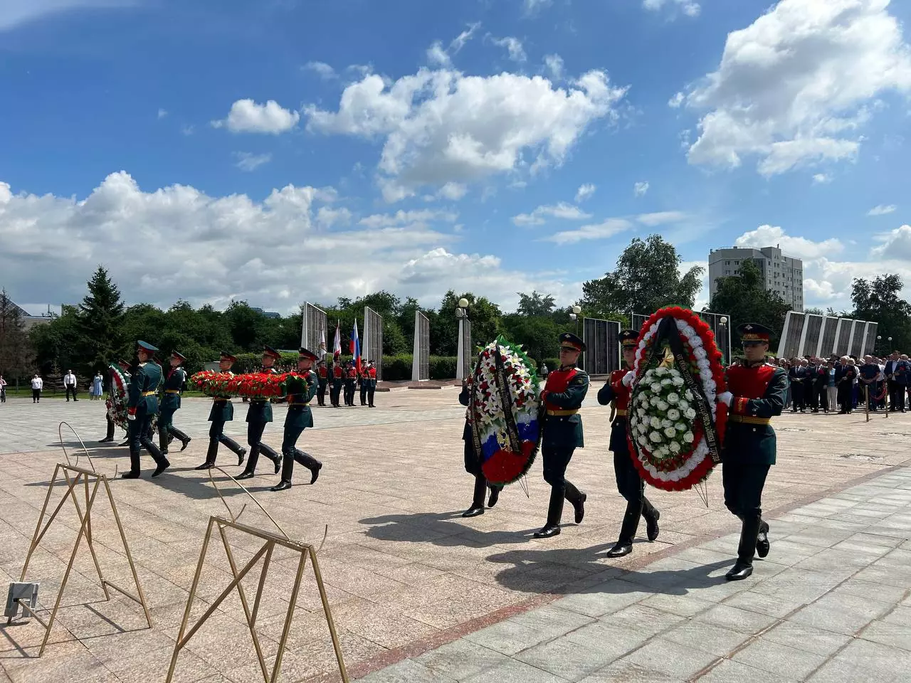 Александр Моор принял участие в мероприятиях, посвященных Дню памяти и  скорби