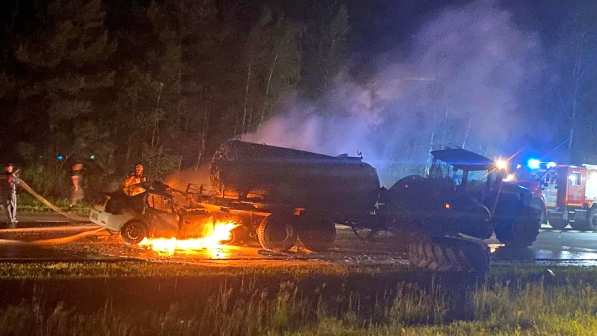 Мужчина сгорел в автомобиле после ДТП в Тюменской области