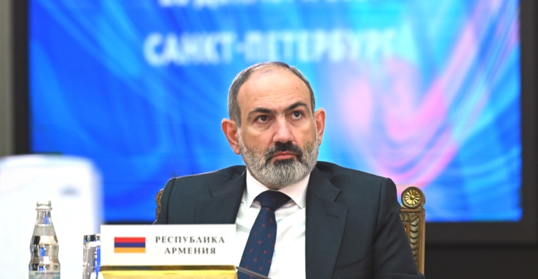 Политолог Перла предрек конец независимости Армении после заигрывания с Турцией