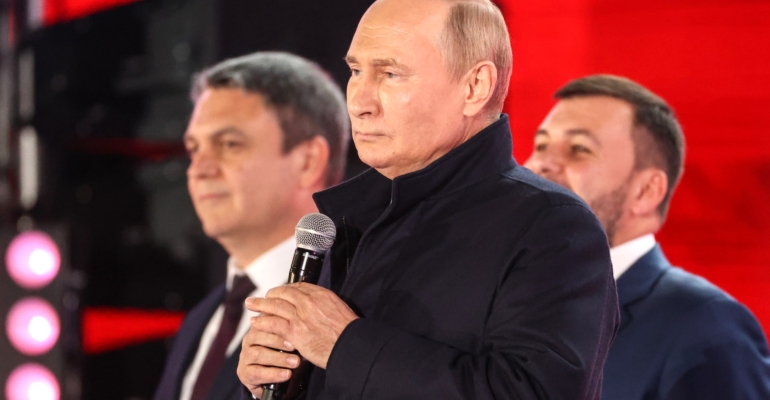 Мухин: Россия вынуждена формировать новые контуры своей безопасности