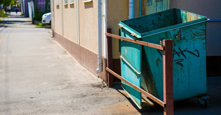Тюменские власти хотят разрешить мусорщикам нарушать закон о тишине