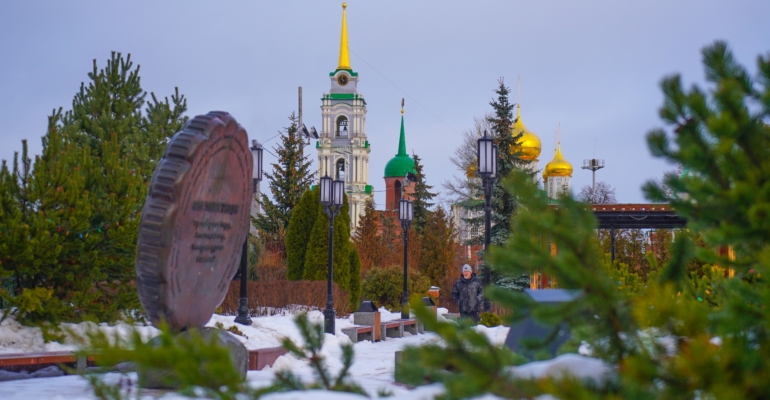 Эксперты рассказали, какую сумму россияне тратят на новогодние подарки