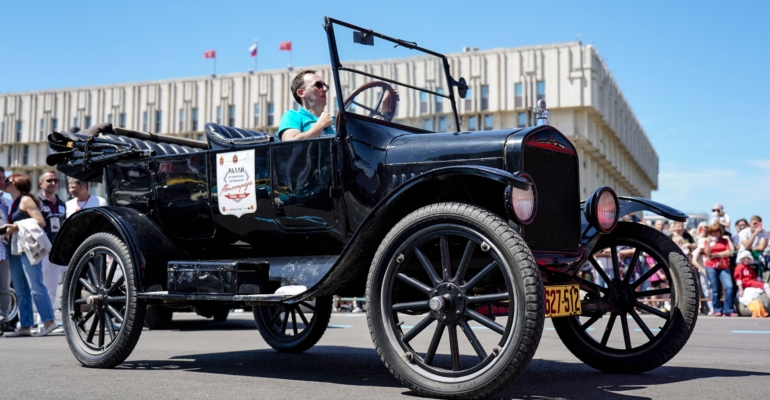 В Челябинской области продают необычный гибрид «Жигулей» и Jeep