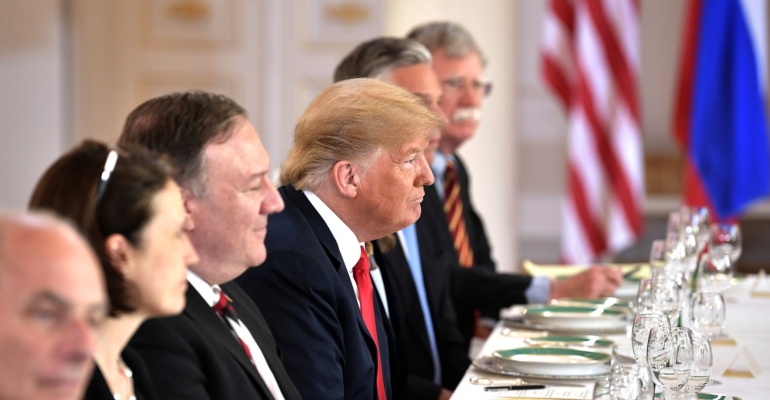 Политолог Евстафьев рассказал, как Трамп готовится к новому кризису