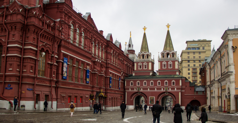 Член СПЧ Кабанов рассказал про либерализацию миграционного режима