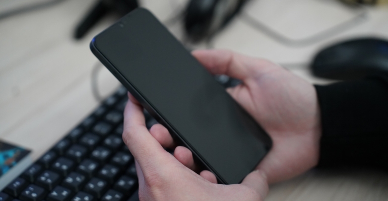 Цифровая защита в в Telegram и WhatsApp*: в Госдуме советуют установить запрет на звонки с незнакомых номеров