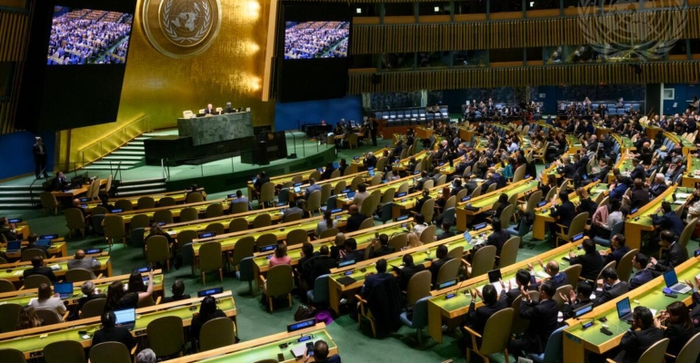 Профессор Евстафьев: Украина все меньше интересует Запад Профессор Евстафьев: Украина все меньше интересует Запад