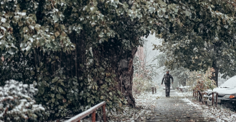 Зима не для селфи на льду: как выбрать ботинки, в которых не упадешь