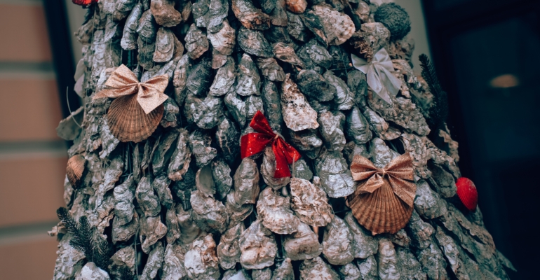 Пять идей новогоднего декора для елки на 2026 год