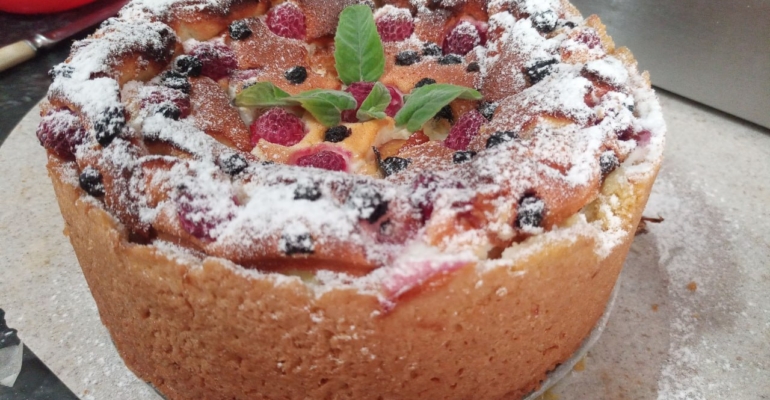 Рецепт ленивого медовика для занятых хозяек