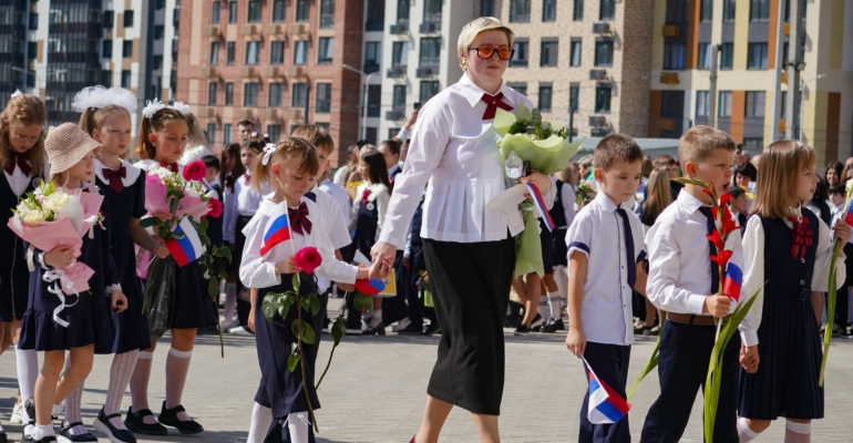 Писатель Беседин осудил отношение к учителям в России