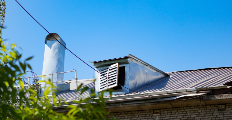 Как утеплить крышу изнутри без разбора кровли