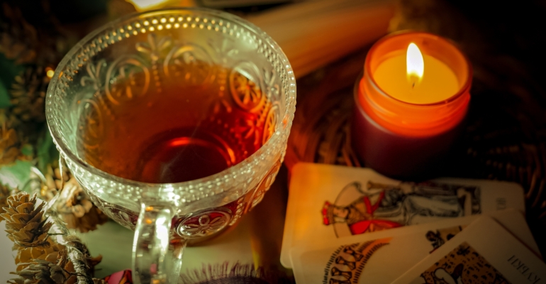 Таро-прогноз для 3-х знаков на 14 ноября 2025 года