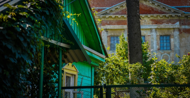 Теплый дом без утепления: рациональный подход, который спасает от бесконечных ремонтов