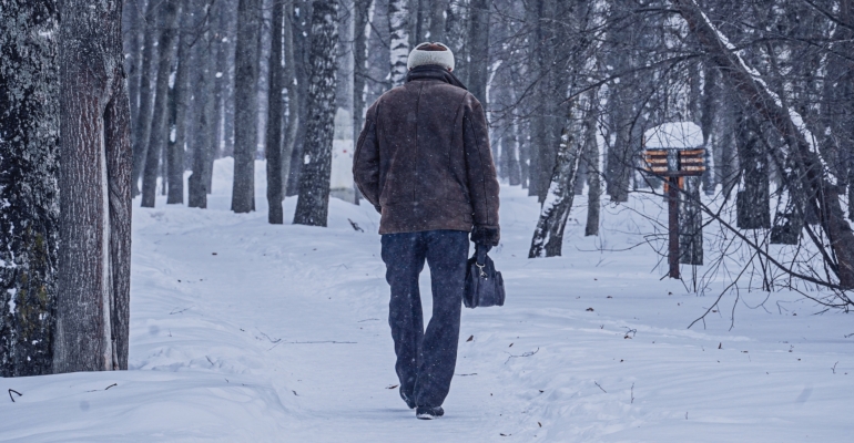 Актуальные дизайны зимних меховых шапок