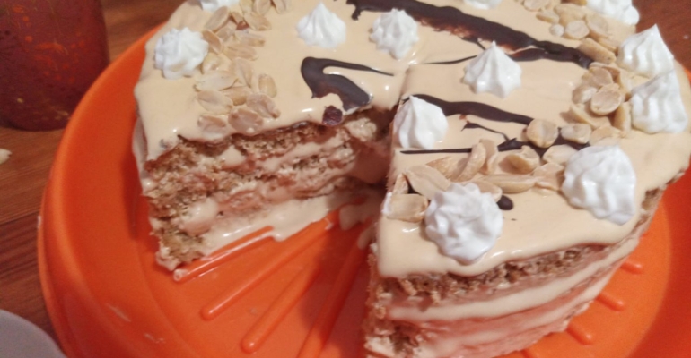 Рецепт классического высокого медовика с заварным кремом