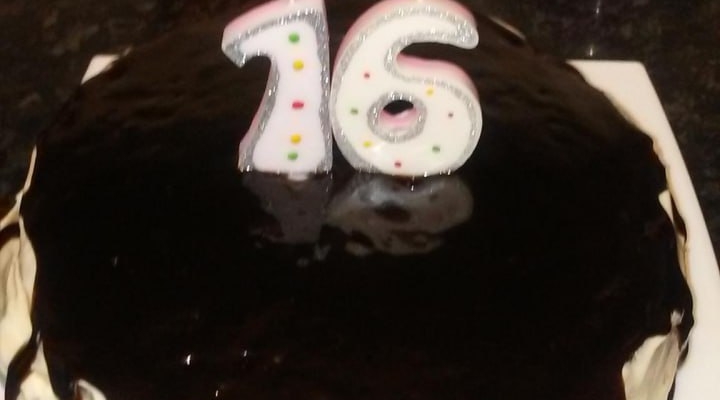 Как испечь пирог, который держит форму, но тает во рту: рецепт «Вулкана» с заварным кремом