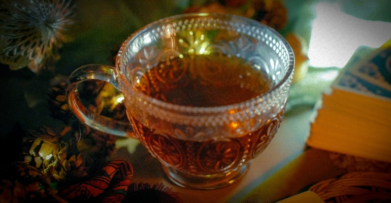 Эффективные способы выведения пятен от чая, кофе и вина с разных тканей