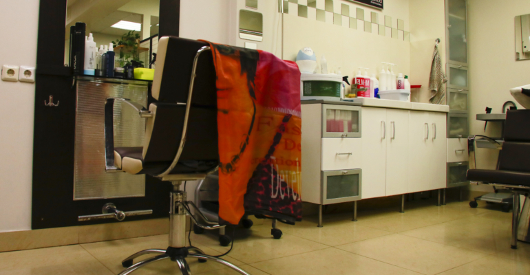 10 эффективных масок для восстановления окрашенных волос