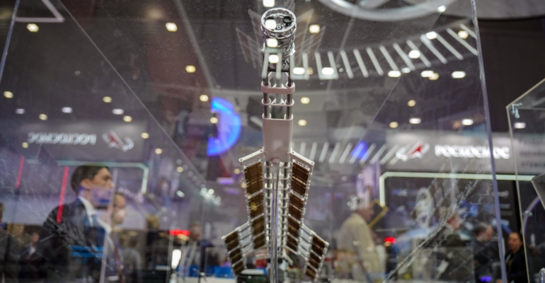 Военкор Коц: Россия продолжает наращивать свои военные силы