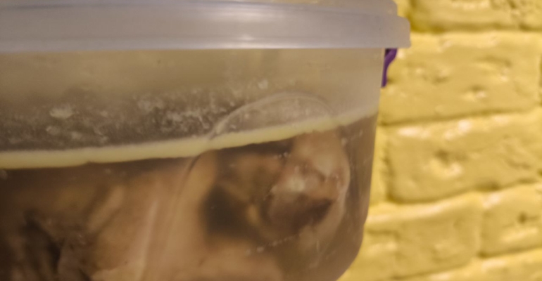 Врач Шаповаленко развеяла миф о пользе мармелада и холодца для суставов